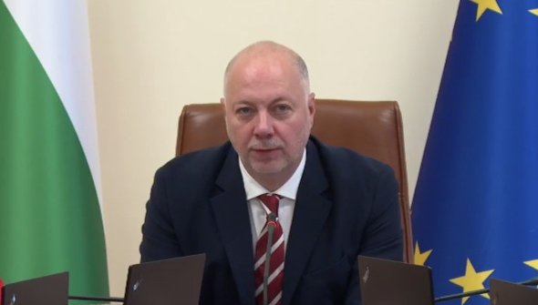 ИЗВЪНРЕДНО! Желязков осветли опитите на опозицията да дестабилизира правителството и посъветва министрите: Не се поддавайте на провокации (ВИДЕО)
