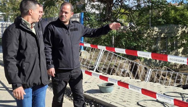 СЛЕД ПОТОПА: ДПС-Ново начало праща тежка техника в Царево - ето с какво се ангажира Калин Стоянов (СНИМКИ)