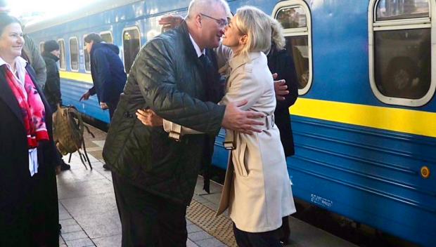 За финансова и военна подкрепа: Кая Калас пристигна на посещение в Киев