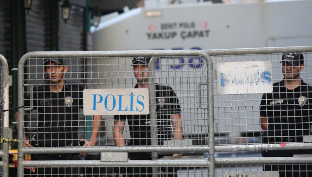 Масирана акция в Истанбул, арестувани са над 1000 души