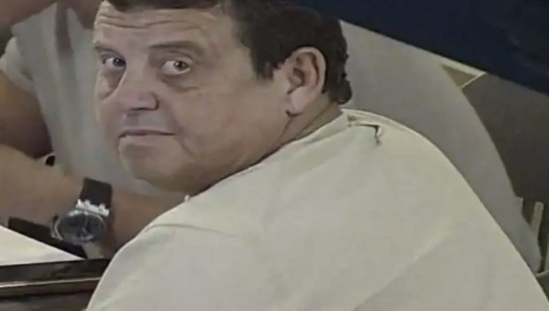 Нови скандални разкрития за действията на Ташев-белите чехли на Елените!