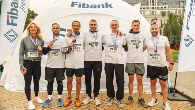 Fibank за десета година е партньор на Wizz Air Sofia Marathon (СНИМКИ)