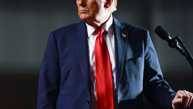 Сенатът отмени реципрочните мита на Тръмп с вота на четирима републиканци