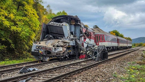 Голяма влакова катастрофа в Словакия, над 100 души са ранени (ВИДЕО)