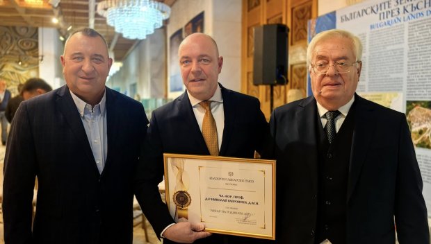 Проф. Николай Габровски получи приза Лекар на годината 2025