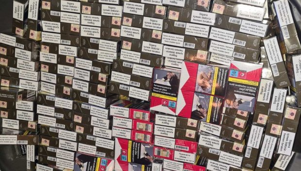 1000 кутии контрабандни цигари заловиха митничарите на летището в София