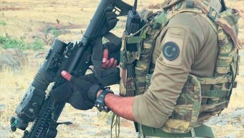 Избягал затворник уби двама души и рани седем в Турция (СНИМКИ)