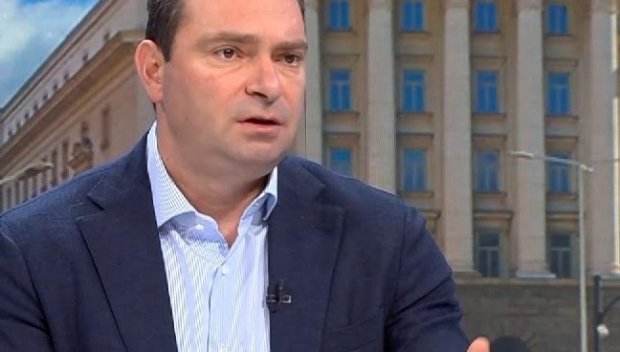 Калоян Паргов: БСП засега остава в управлението