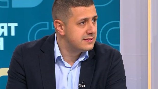 Атанас Атанасов от БСП: Трябва да се върви към назначаване на особен управител на Лукойл