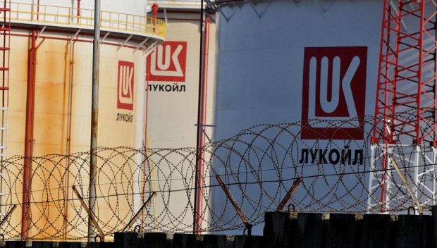 Gunvor оттегля офертата си за руската Лукойл, след като САЩ я наричат “марионетка на Кремъл“