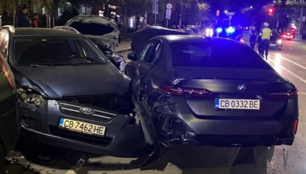 НОВИ ПОДРОБНОСТИ! Шофьорът, помел 6 коли в центъра на София, е бил пиян