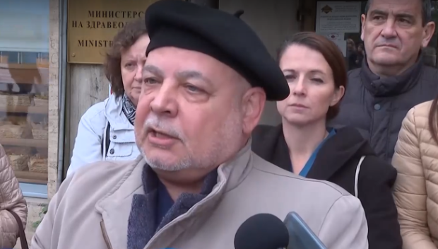 Общественият съвет за Национална детска болница подава оставка