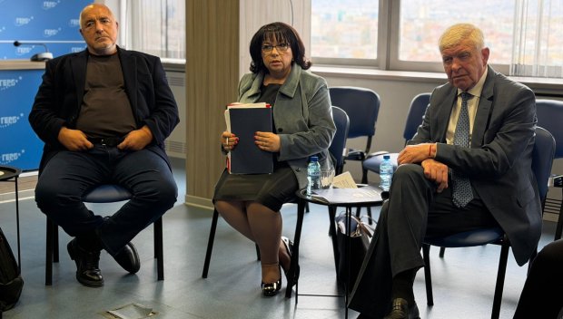 ИЗВЪНРЕДНО! Борисов с важна среща в централата на ГЕРБ за бюджета (СНИМКИ)