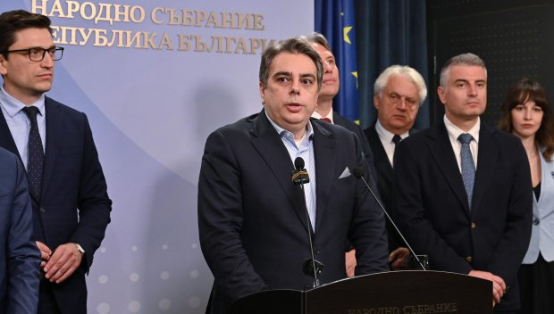 ЧУК-ЧУК! КАТАСТРОФА ЧУКА НА ВРАТАТА! Депутат от ППДБ прогледна: Шансът да победим ГЕРБ и ДПС-Ново начало е нула. Само Асен се пули с розови очила