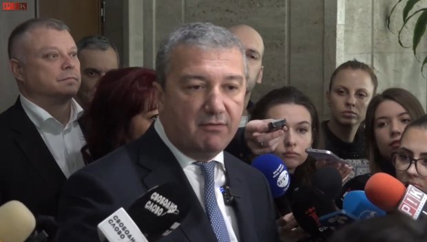 ПИК TV! Драгомир Стойнев запуши устите на критиците: Пред БСП никога не е стояла темата за увеличаване на ДДС-то (ВИДЕО)