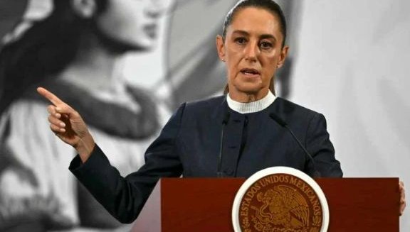 Задържаха мъж за сексуален тормоз срещу президента на Мексико