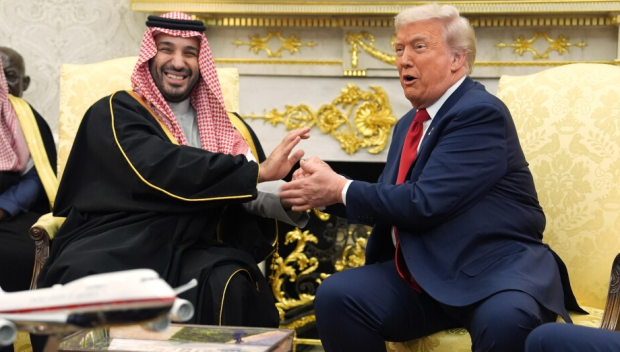 Тръмп обяви Саудитска Арабия за основен съюзник извън НАТО