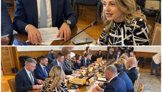 ГОРЕЩО В ПИК TV! Енергийната комисия преодоля ветото на президента за Лукойл (СНИМКИ)