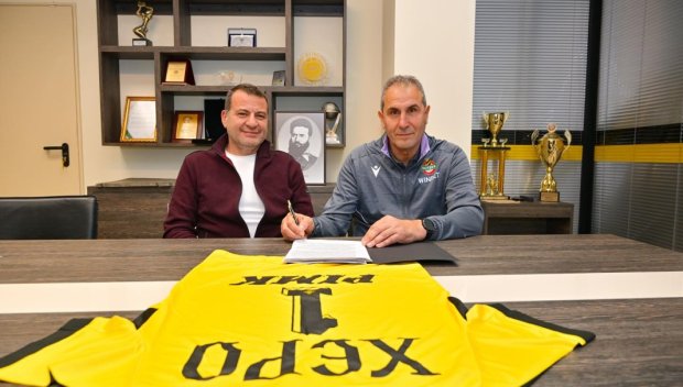 Шефът на Ботев Пловдив разкри причината за раздялата с Херо