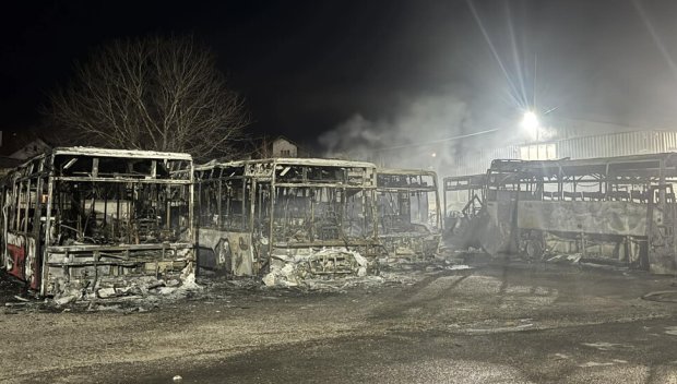 След пожара: Общината осигурява 400 хил. лв. за нов транспорт в Костинброд