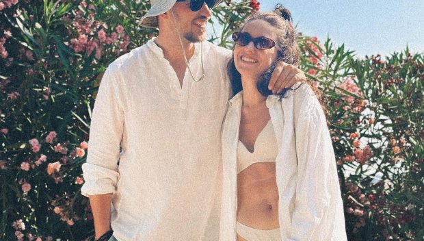 Сексимволът от Братя се сгоди на сцената (СНИМКА)