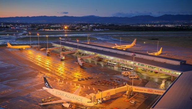 ЗАРАДИ СИЛНИЯ ВЯТЪР: Полетите за София от Варшава, Франкфурт на Майн и Мюнхен са пренасочени към Солун