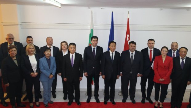 Атанас Зафиров и представители на левицата се срещнаха с китайска делегация, ръководена от СяоДзие