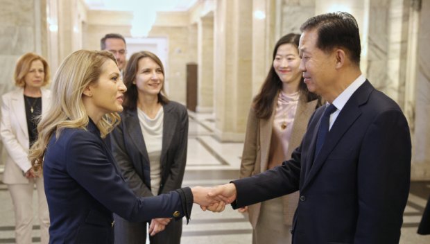 Рая Назарян: България и Китай ще продължат да си сътрудничат като истински партньори (СНИМКИ)