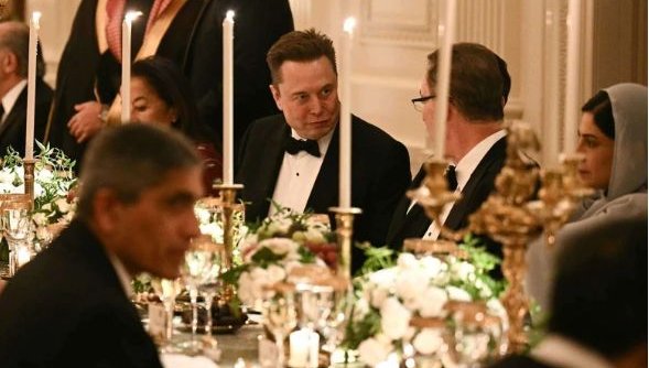 Мъск отново в Белия дом по повод гала вечеря, организирана от Тръмп, в чест на саудитския принц