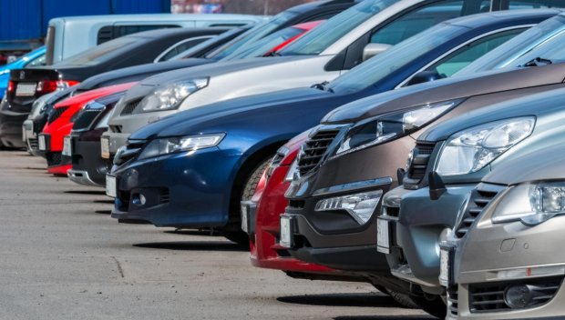 ВРАЗУМИХА СЕ: ЕС се отказа да забранява колите на бензин и дизел