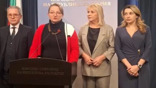 ОТ ПОСЛЕДНИТЕ МИНУТИ! Управляващите решиха за коледните добавки - ето колко пари ще получат част от пенсионерите