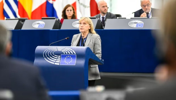 СКАНДАЛ В БРЮКСЕЛ: Елена Йончева алармира за репресии на изборите