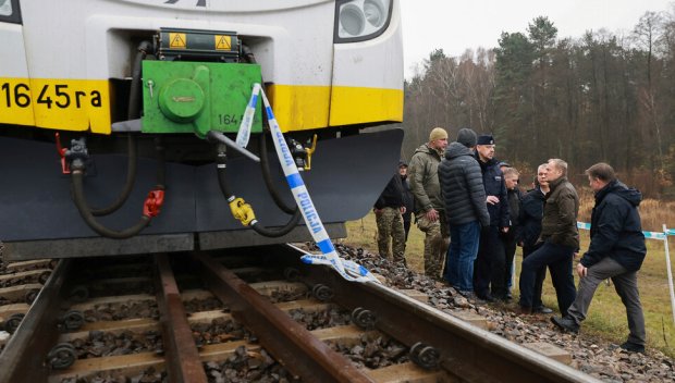 Полша задържа няколко души във връзка със саботажите на железопътните линии