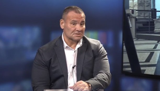 САМО В ПИК TV! Кметът на Мъглиж Душо Гавазов за метежите на ППДБ: Тези хора не могат да се наричат градска десница! Трябва да се даде сериозен отпор на този уличен диктат с всички средства на демокрацията (ВИДЕО)