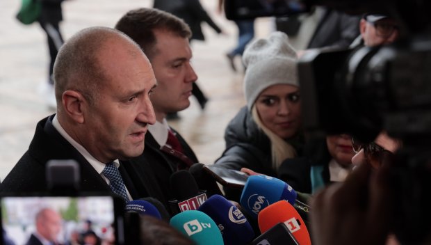 Радев като оръжие за масово поразяване