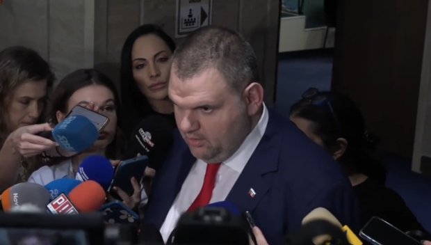 ПЪРВО В ПИК TV! Пеевски към ППДБ: Искат ли да блокирам всеки ден парламента и да ги викам долу при моите симпатизанти? Няма да има Народен съд (ВИДЕО)