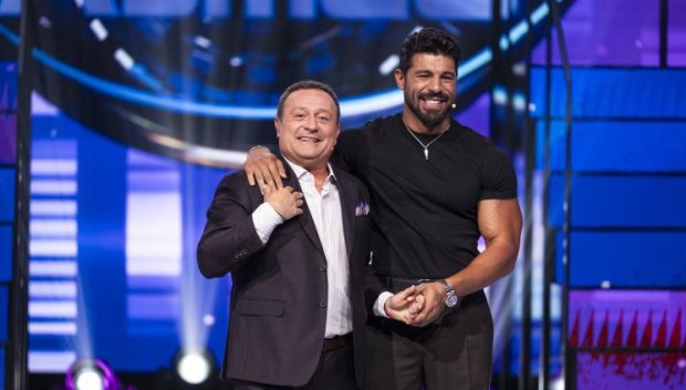 Фики Стораро се впуска в Пееш или лъжеш