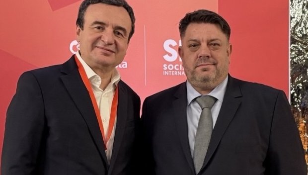 Атанас Зафиров и делегация на БСП-ОЛ на срещата на световната левица е Малта