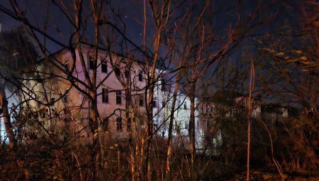 Пожар в старото военно училище във Велико Търново