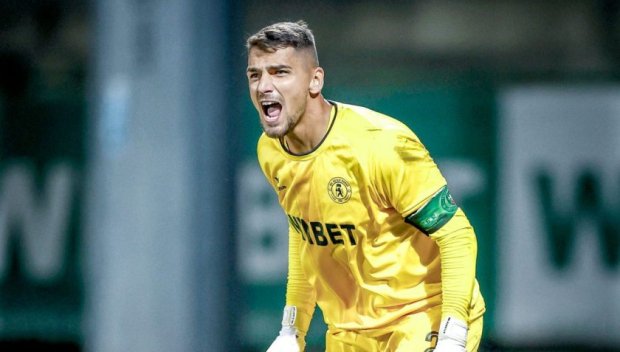 ЦСКА по петите на национален вратар