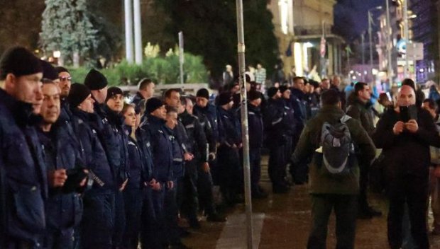 СДВР с ПЪРВА ИНФОРМАЦИЯ за днешните погроми в Триъгълника на властта