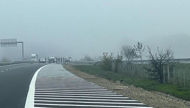 Камион изсипа нужници на магистрала “Тракия“