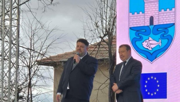 След 18 години без вода – Атанас Зафиров откри новия водопровод в Едрево