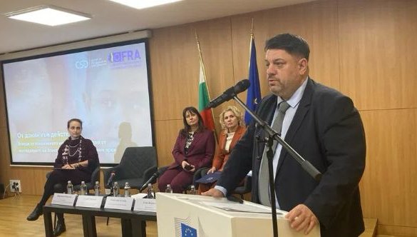 Атанас Зафиров: Броят на младите роми със средно образование се е повишил