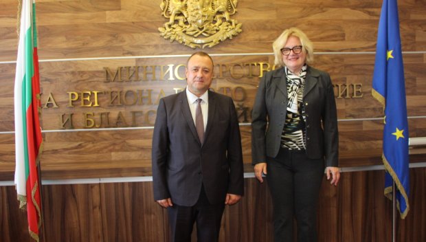 Министър Иван Иванов обсъди възможности за надграждане на сътрудничеството между България и Австрия с посланик Андреа Икич-Бьом