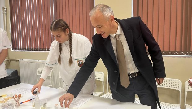 Красимир Вълчев откри нов STEM център в Ботевград