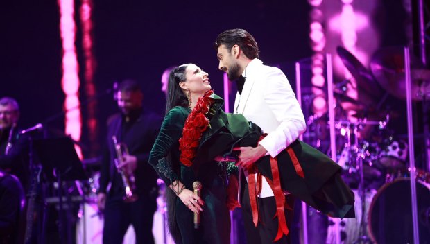 Софи Маринова се похвали със златни подаръци (СНИМКА)