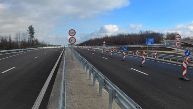 Въведоха промени в движението по АМ Хемус посока Варна