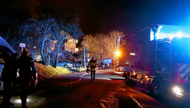 Две деца загинаха при експлозия в жилищен блок във Франция