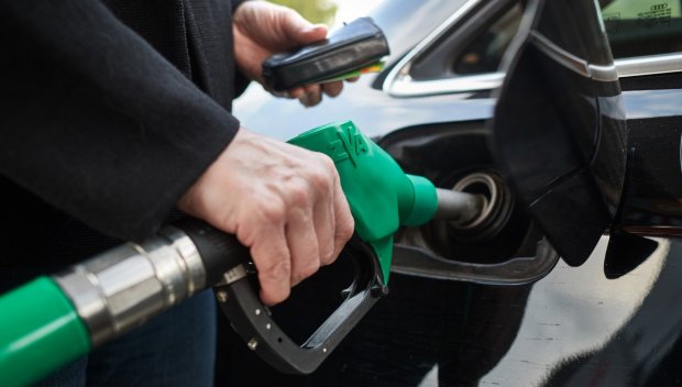 За първи път от 2019 г.: Иран вдига цените на бензина